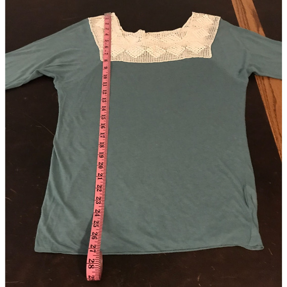 Anthropologie Tiny Green and Cream Crotchet Long-Sleeve Top - Size Extra Small - Picture 10 of 13
